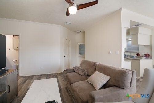 Photo - 1005 N LBJ Dr Unit B1