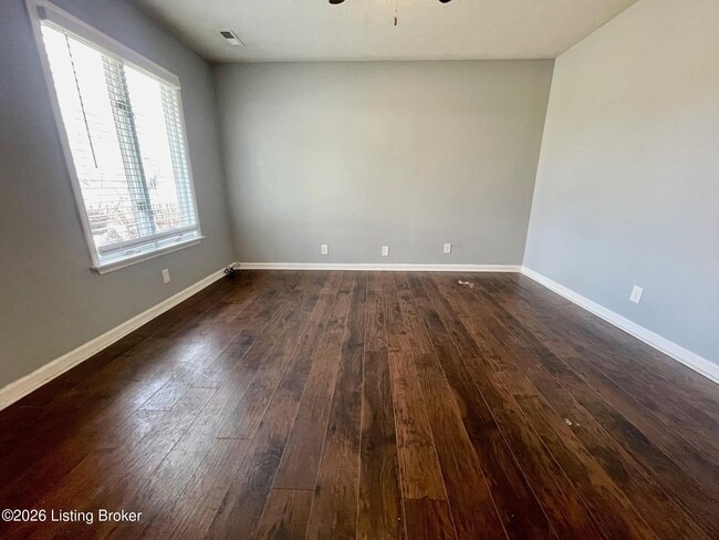 Photo - 821 Commerce St