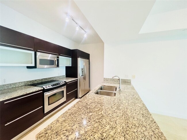Photo - 950 Brickell Bay Dr Unit 2801