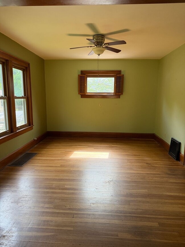 Photo - Pet-Friendly 3-Bedroom Elyria Home with $1,500 Total Monthly Price!