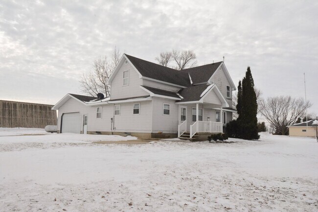 Photo - Everything Included- Spacious 4-Bedroom Country Home