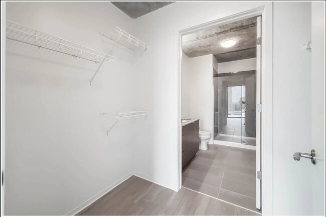 Photo - 2107 S Wabash Ave