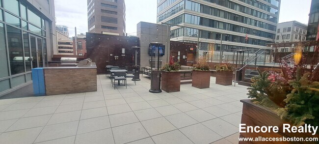 Photo - 665 Washington St Unit 1316