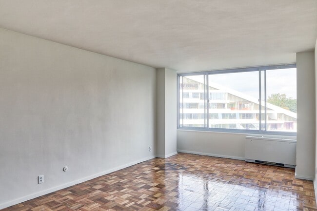 The Park View At 320 Apartments For Rent in East Orange, NJ | ForRent.com