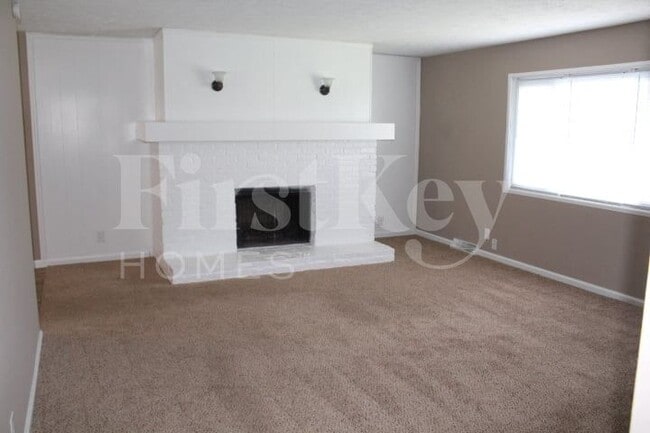 Photo - 243 Tracy Rd