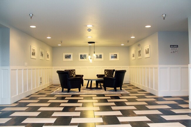 Photo - 1829 NW Lovejoy St