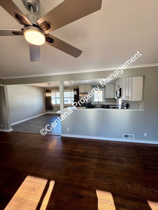 Photo - 4 bedroom 2 Bathroom with large yard in Anaconda