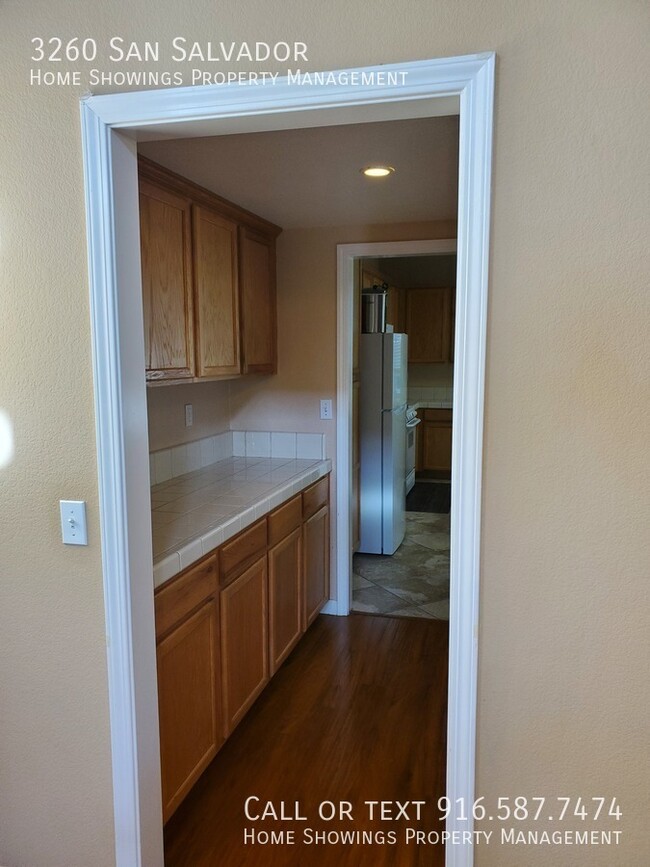 Photo - 3260 San Salvador St