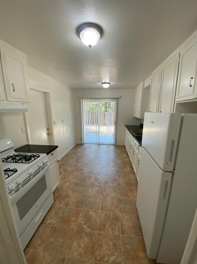 Photo - 211 Brand Rd