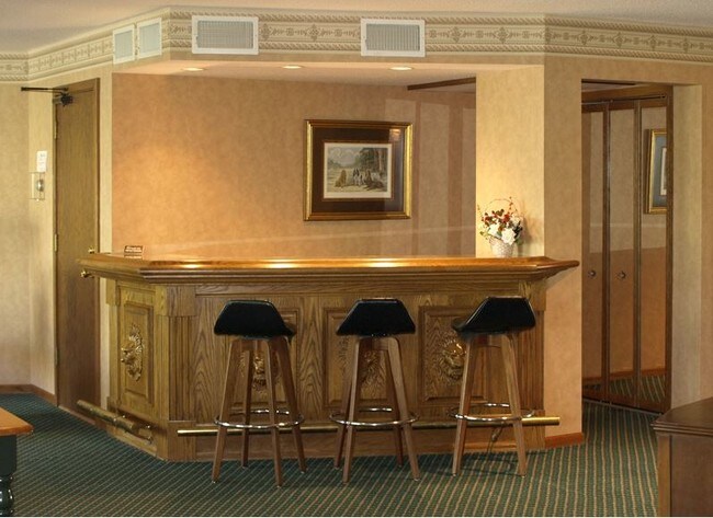The Parkshore Apartments of Arden Hills
