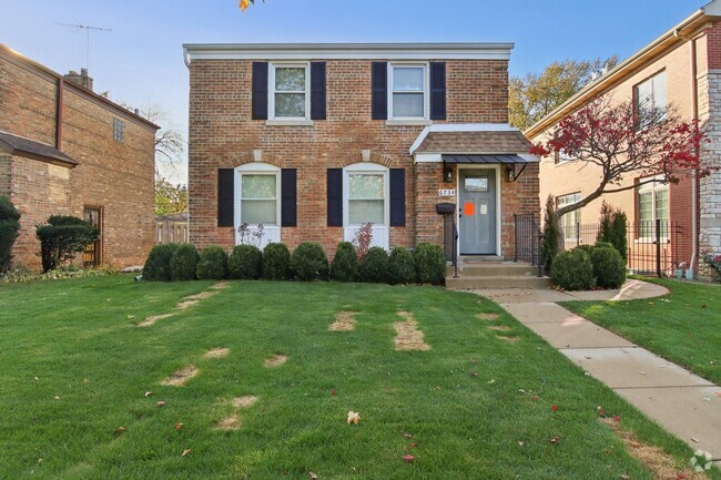 Building Photo - 6734 Hamlin Ave Rental