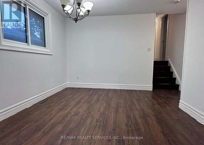 Photo - 5 Hammond Crescent