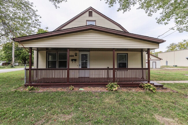 Photo - 398 2nd St