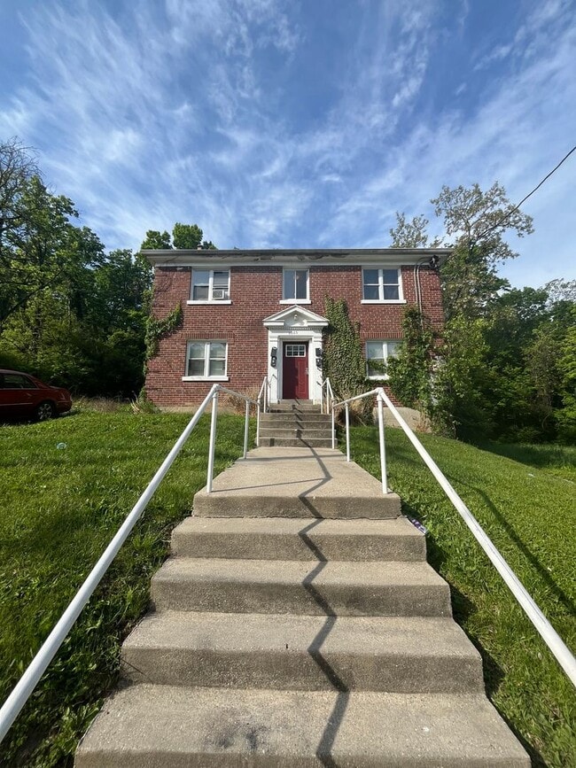 Building Photo - 3065 Bracken Woods Ln Unit 3065 #2