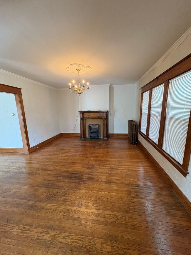 Photo - 2447/2449 Maplewood Ave Unit 2447 Maplewood Ave