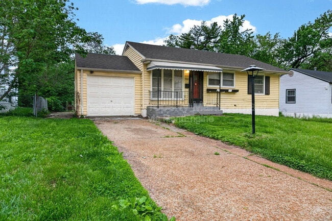 Building Photo - 10409 Renfrew Dr