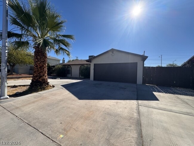 Photo - 3001 King Midas Way