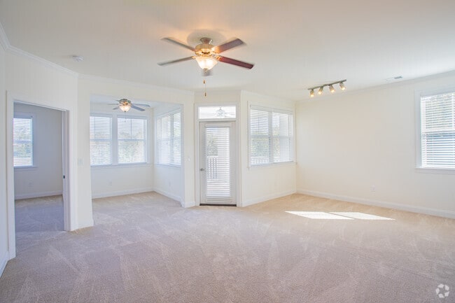 Berkmar- 1BR, 1BA