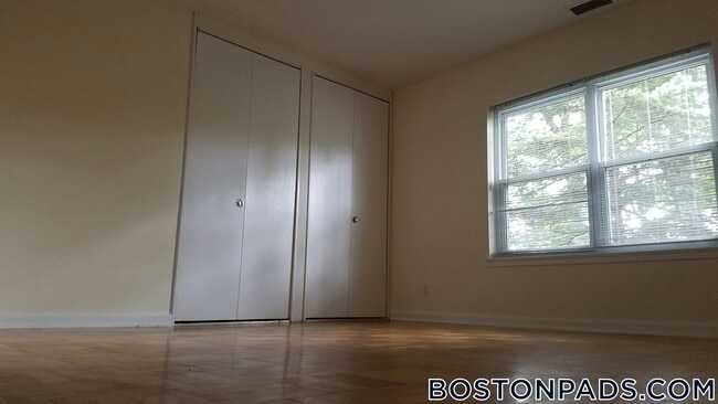 Photo - 237 Independence Dr