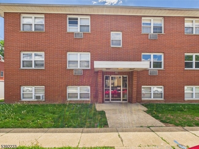Building Photo - 100 Luttgen Pl Unit B1