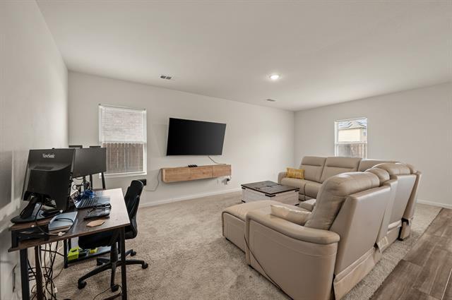 Photo - 4724 Swan Nck Dr