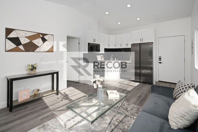 Building Photo - 4685 49th St Unit 1