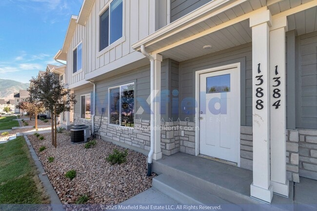 Photo - BRAND NEW - 3BD/2.5BTH/2GAR - SPANISH FORK Townhome