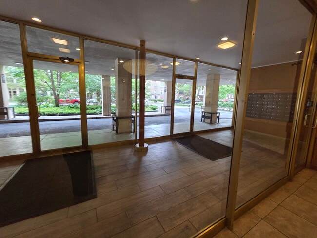 Photo - 1516 Hinman Ave Unit 308