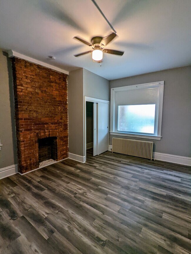 Photo - 229 Amber St Unit 1