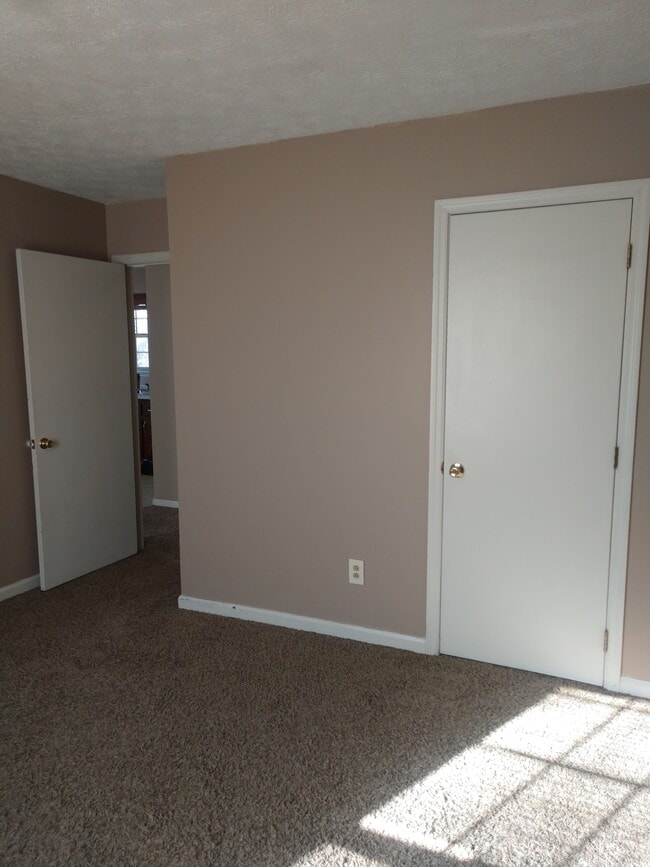 Photo - 709 Littlebrook Rd Unidad 3