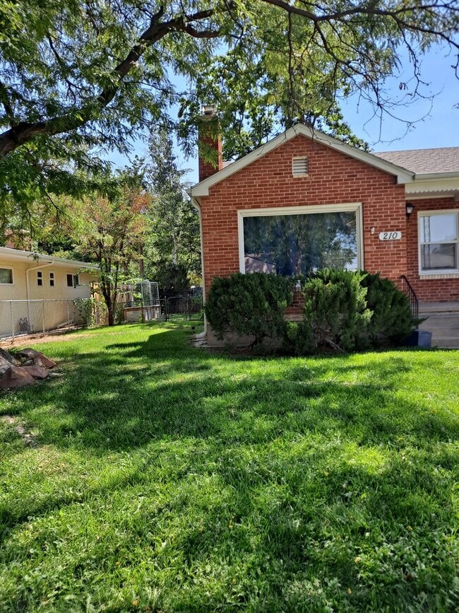 Photo - ALL PROSPECTIVE TENANTS MUST SUBMIT A $58 NON-REFUNDABLE APPLICATION FEE PER APPLICANT ONLINE AND...