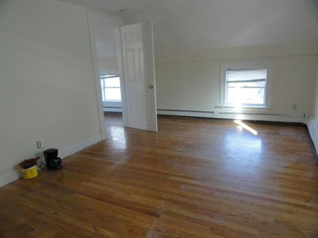 Photo - 3bed/2 bath in Somerville