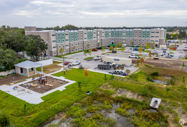 Building Photo - Palmetto Pointe Rental