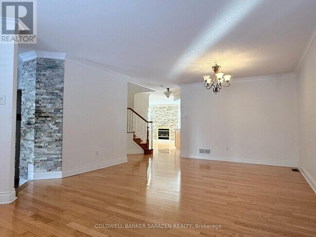 Photo - 20 Whithorn Ave