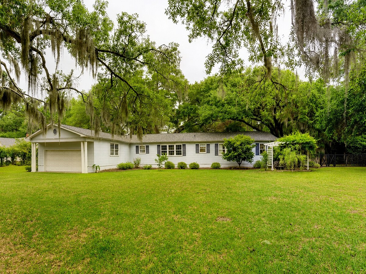 Photo - 2403 Pine Haven St