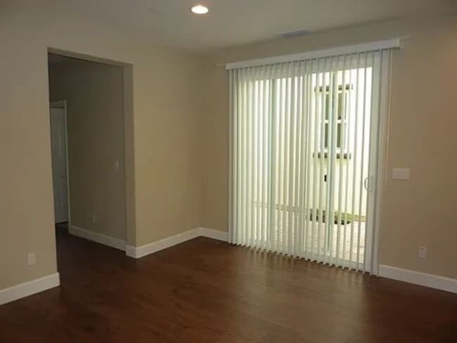 Photo - Fantastic Location in Roseville off Blue Oaks!  4 Bedroom Home with Downstairs Bedroom and Full B...