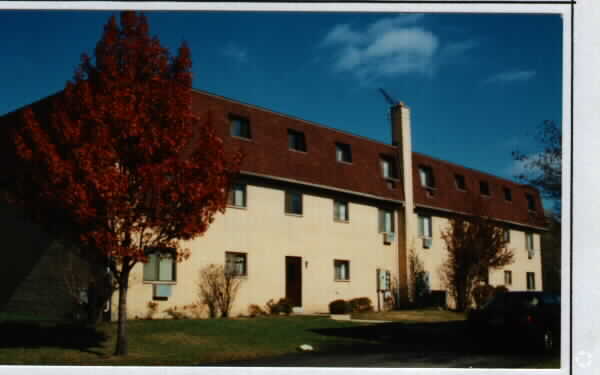 Eagle Crest Apartments - Eagle Crest Apartments