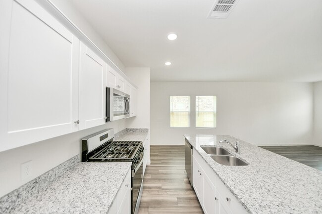 Building Photo - 10314 Valley Vista Dr