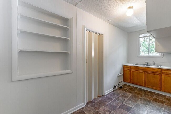 Photo - 518 E Manning St Unit Apt. 1