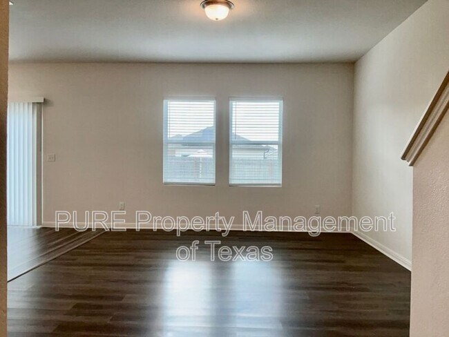 Photo - 109 Pronghorn St