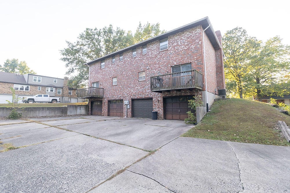 Photo - 3312 Belle Meade Dr