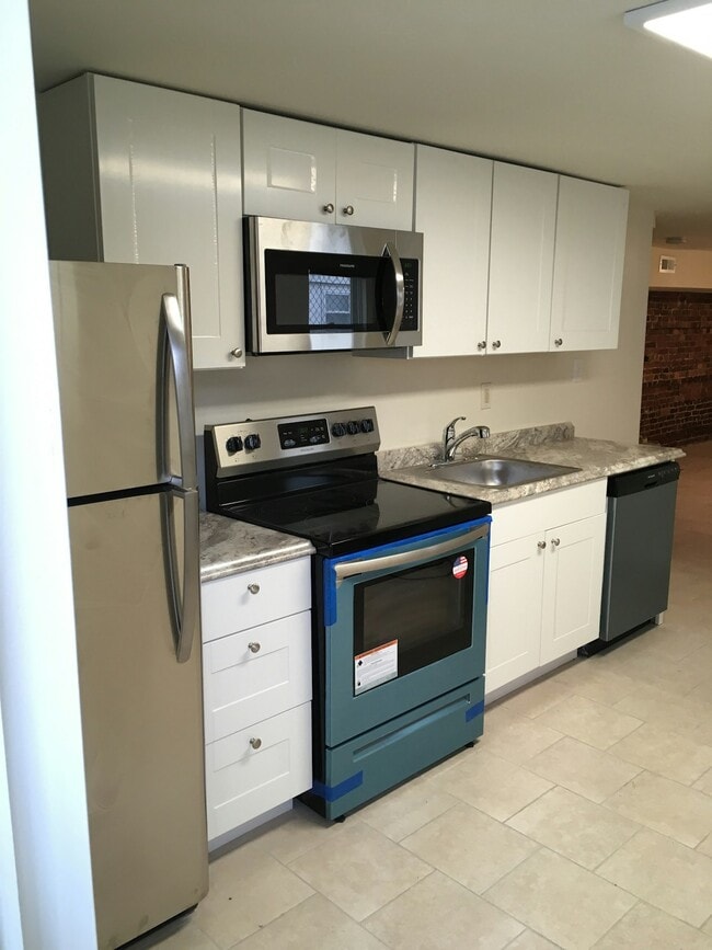 Photo - 25 S Oakland Ave Unit Lower Level