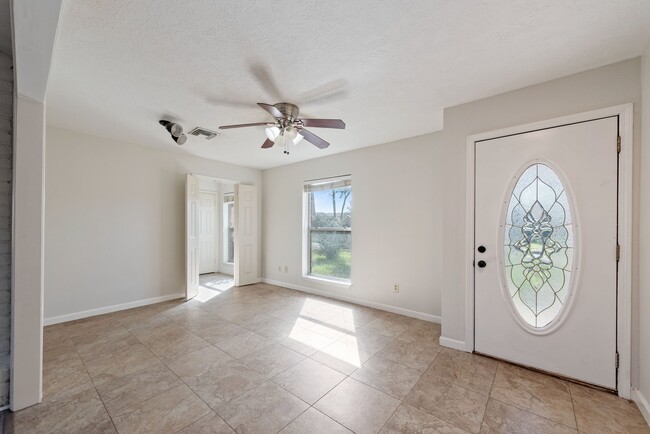 Building Photo - 9622 Birsay St