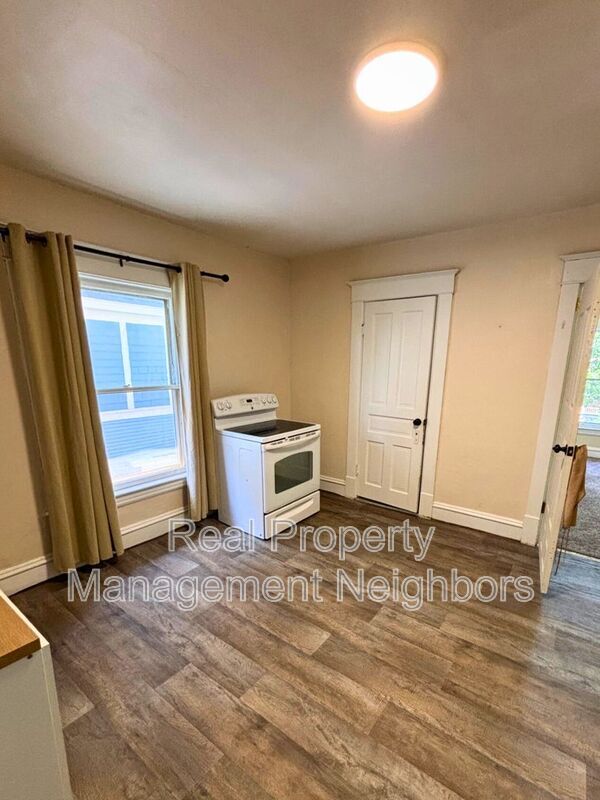 Photo - 216 Lafayette Ave NE Condo Unit D