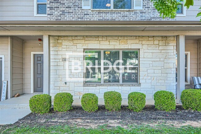 1428 Lake Crest Ln - 1428 Lake Crest Ln