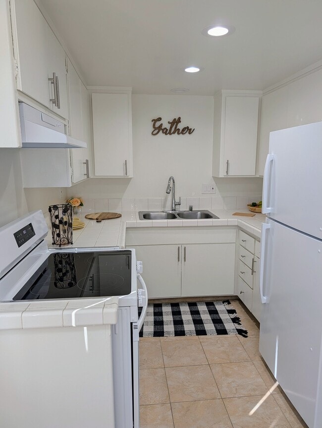 Photo - 2890 W 235th St Unit 9