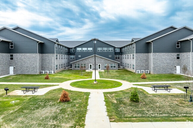 Building Photo - Alice Place West Burlington