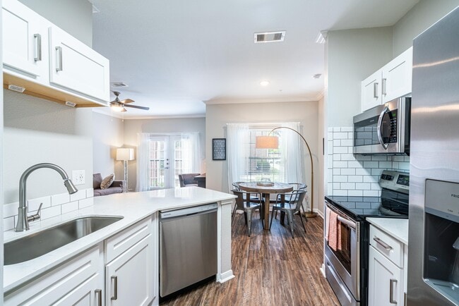 Photo - Hawthorne Ridge