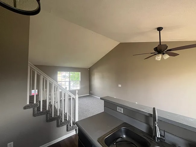 Photo - 17737 Olive St