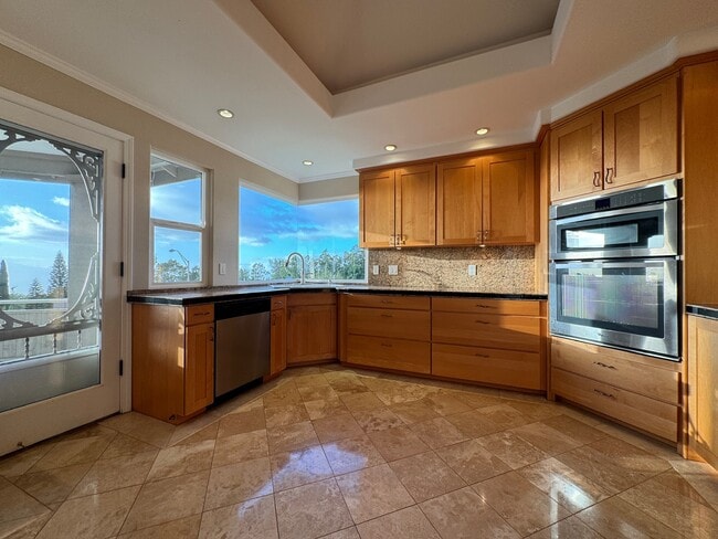 Photo - 24 Paliuli Way